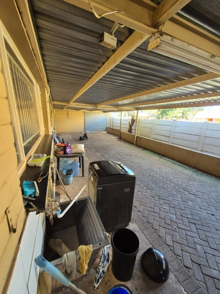 To Let 3 Bedroom Property for Rent in Universitas Ridge Free State